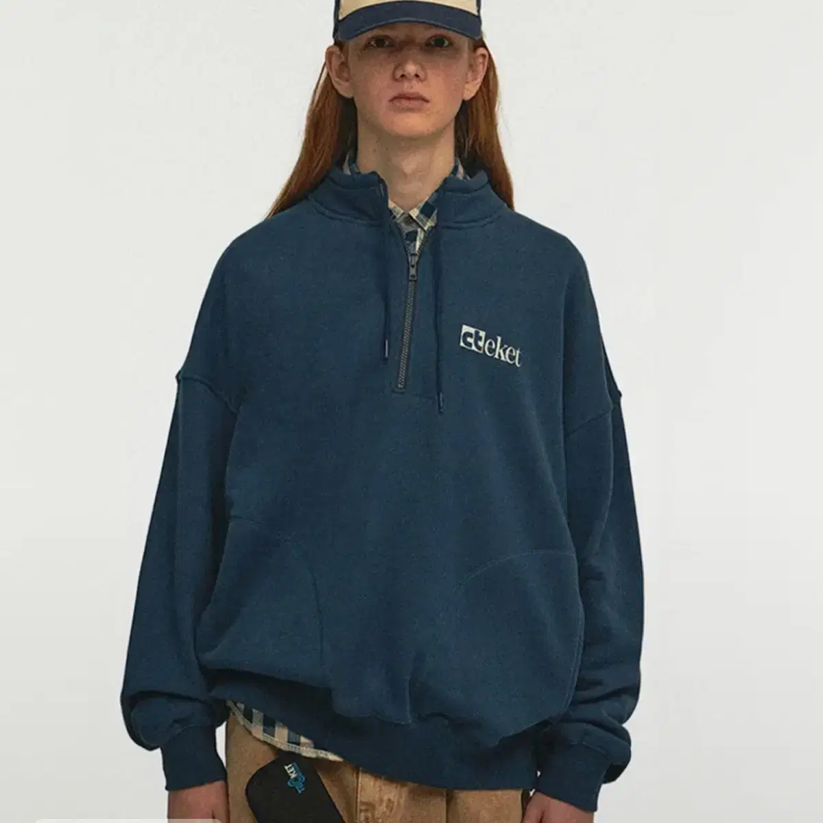 테켓 반집업 Plan Half Zip-Up Sweatshirt Navy